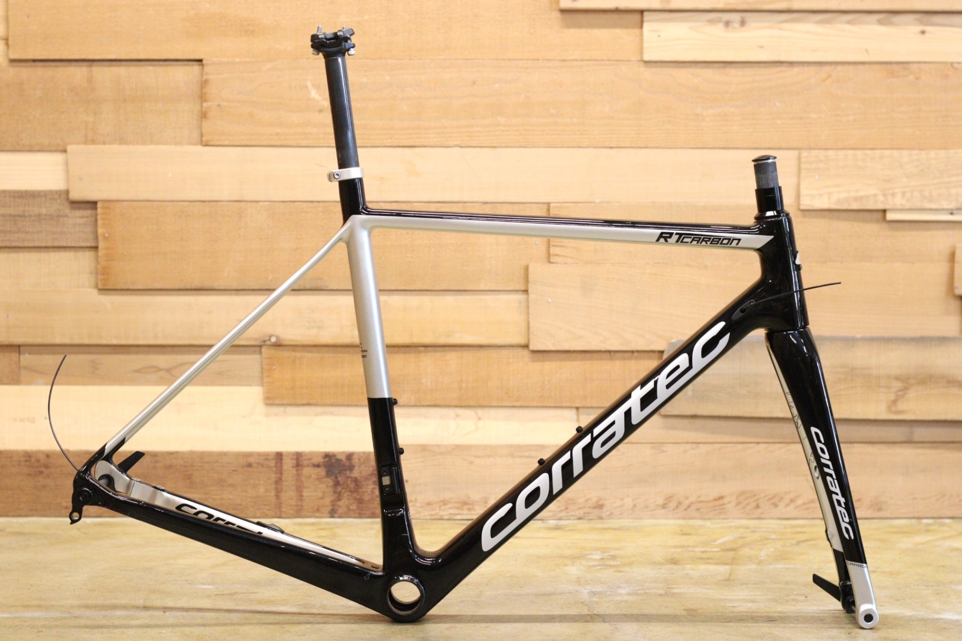 コラテック CORRATEC R.T. CARBON DISC 2022 54サイズ カーボン ロード