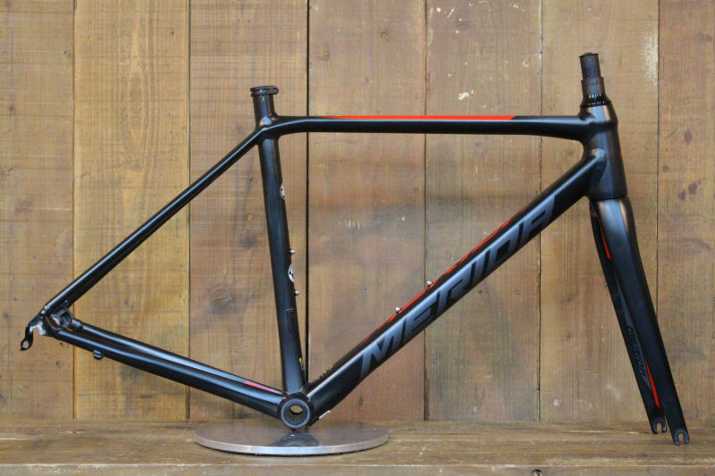 メリダ MERIDA スクルトゥーラ SCULTURA 700 2019年モデル 50サイズ