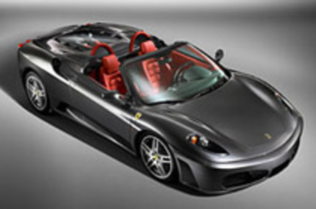 フェラーリは「F430スパイダー」を初公開【ジュネーブショー05