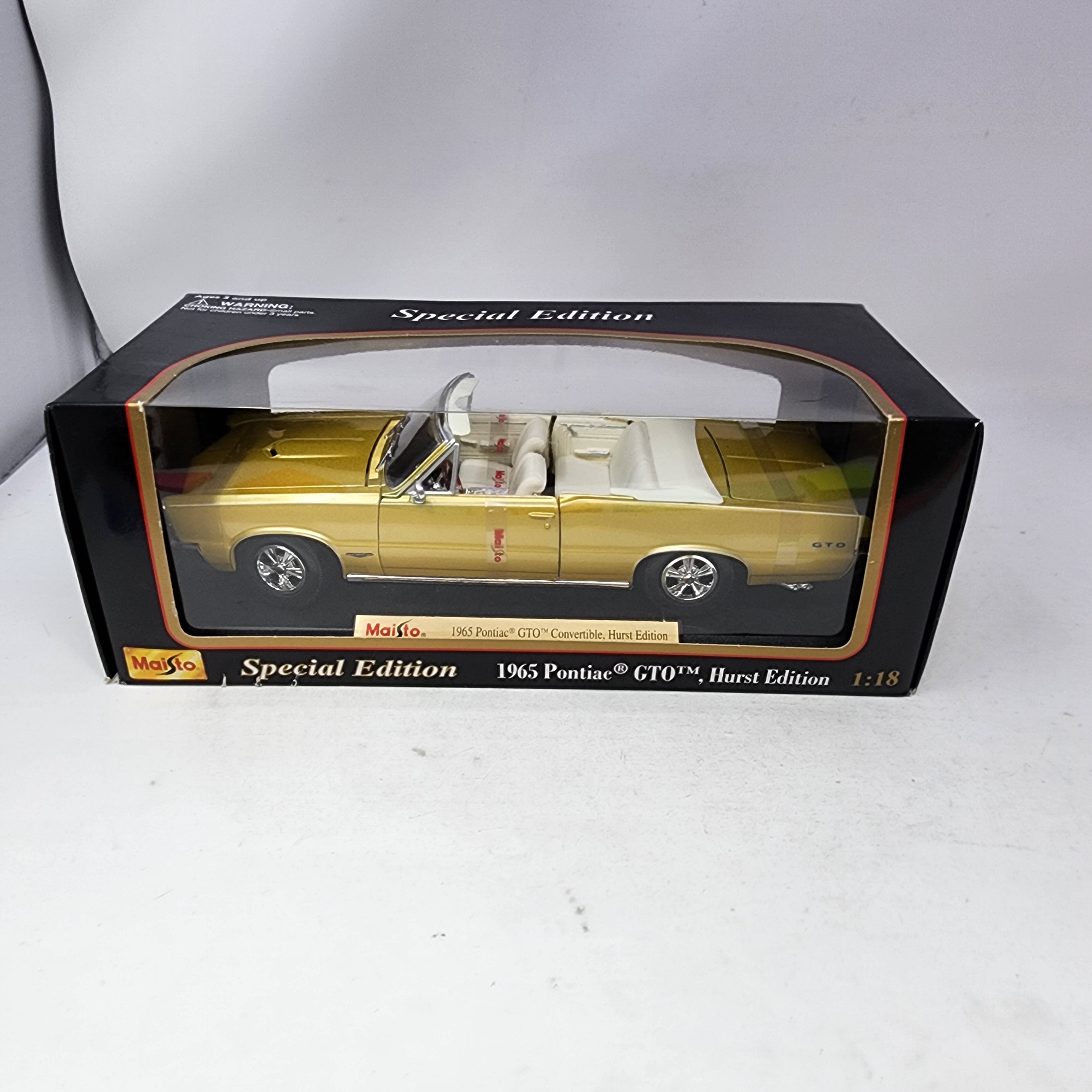 1965 Pontiac GTO Hurst Edition * Maisto Special Edition 1/18 Scale