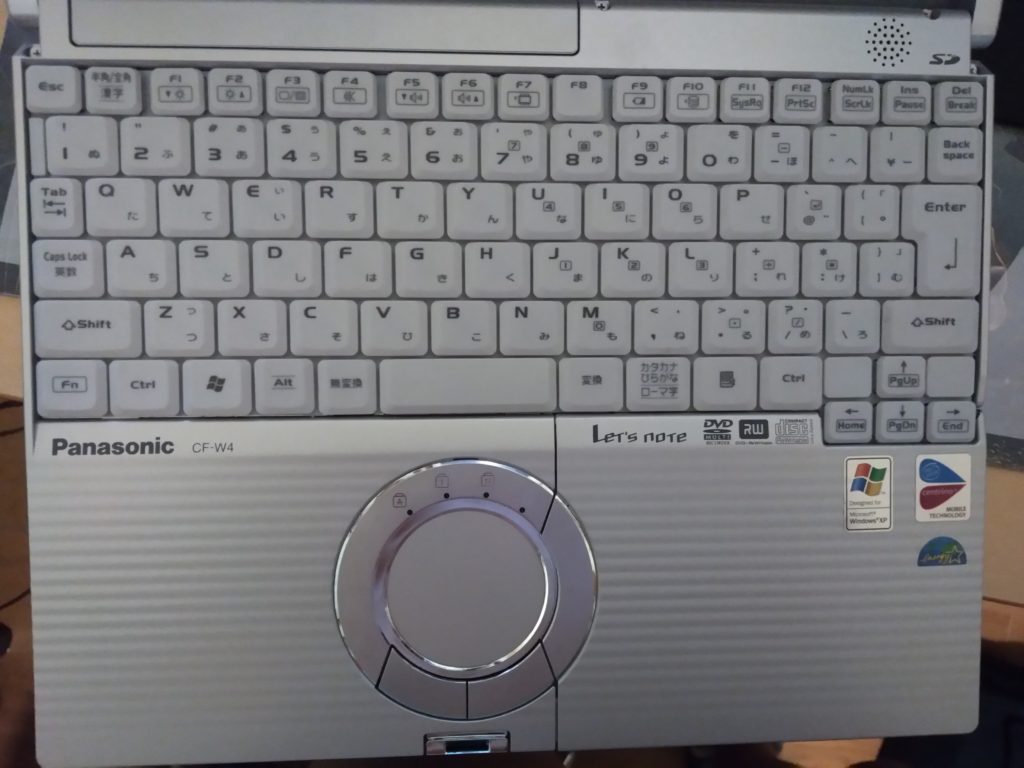 Panasonic CF-W4を分解してみた | WorkDesign
