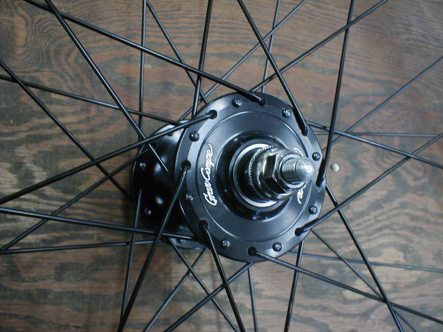 グランコンペピストホイールセットホワイトリム限定【送料込み】 商品