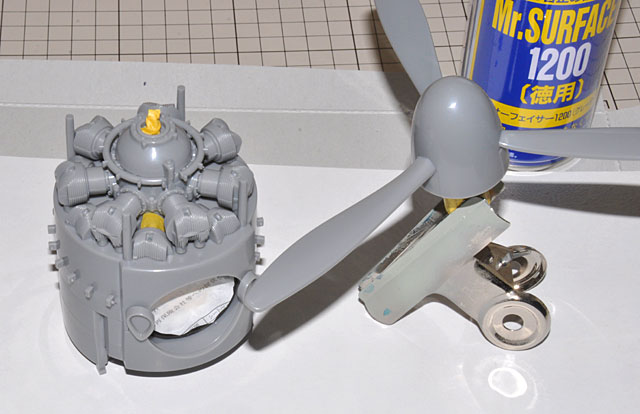 週刊零戦をつくる」プロペラ+エンジンサウンドシステムの塗装と点火