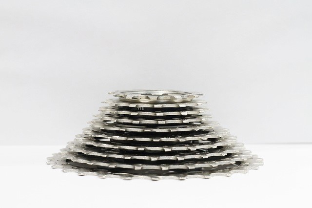 ROTOR】ROTORより超軽量スプロケット「UNO」全サイズ在庫あります