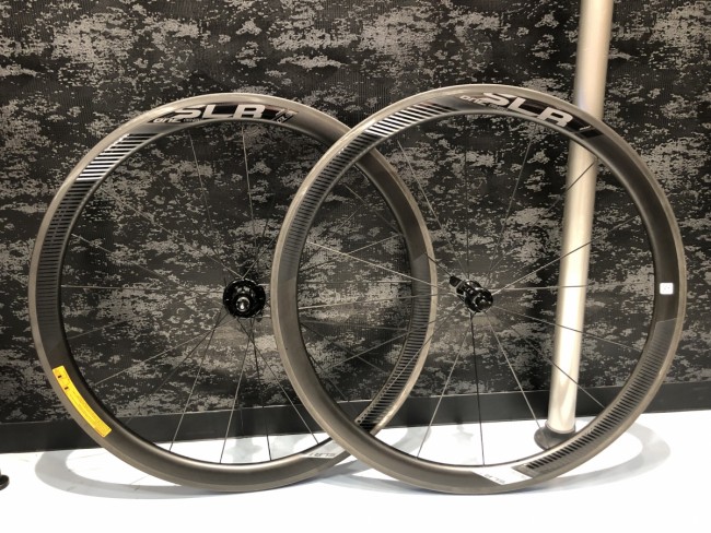 ホイール】リムブレーキユーザー必見！！42mmカーボンTLRが税抜き10万