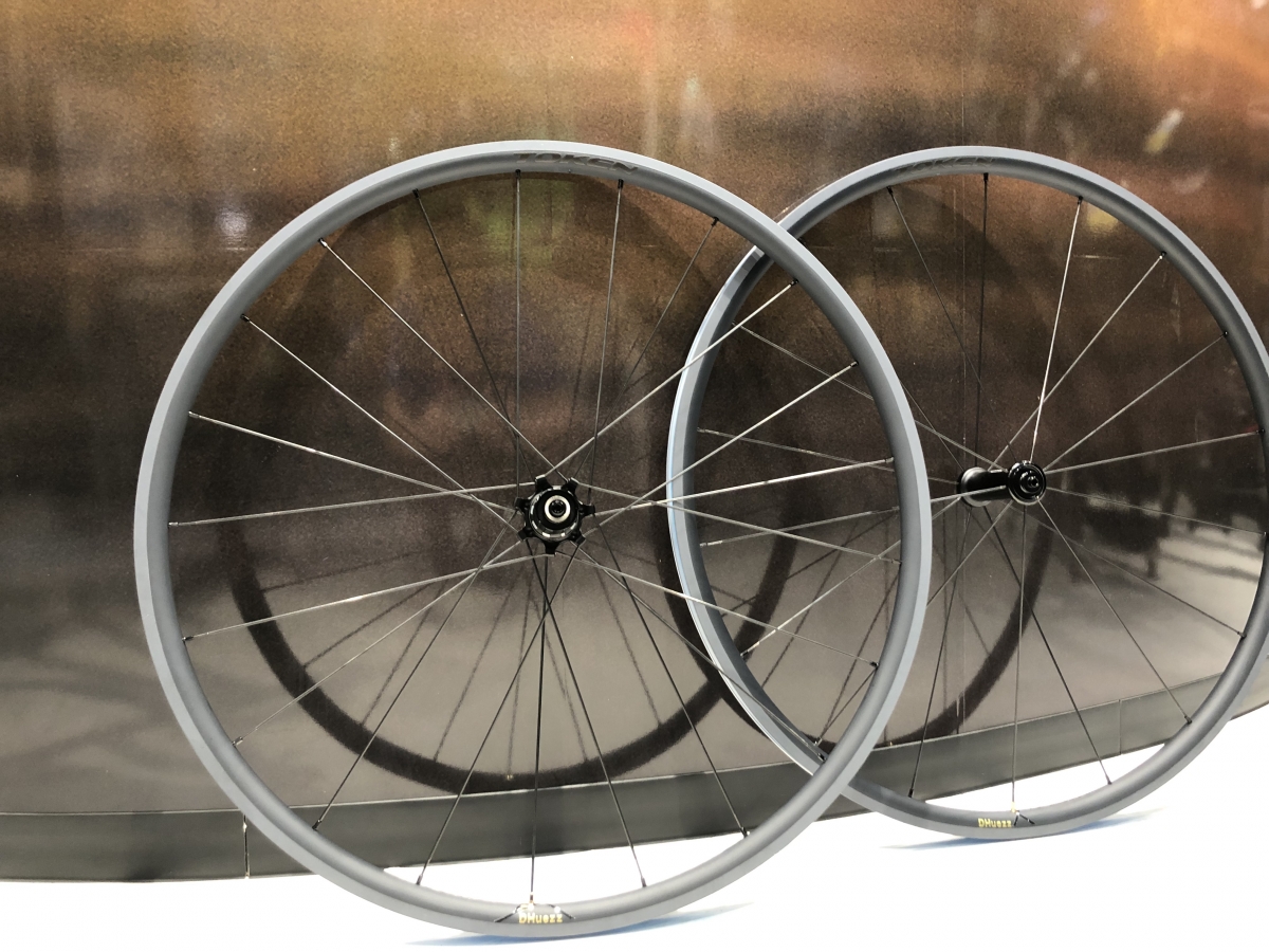 ホイールアップグレード】常に品薄！？TOKENの人気ホイール再入荷しま