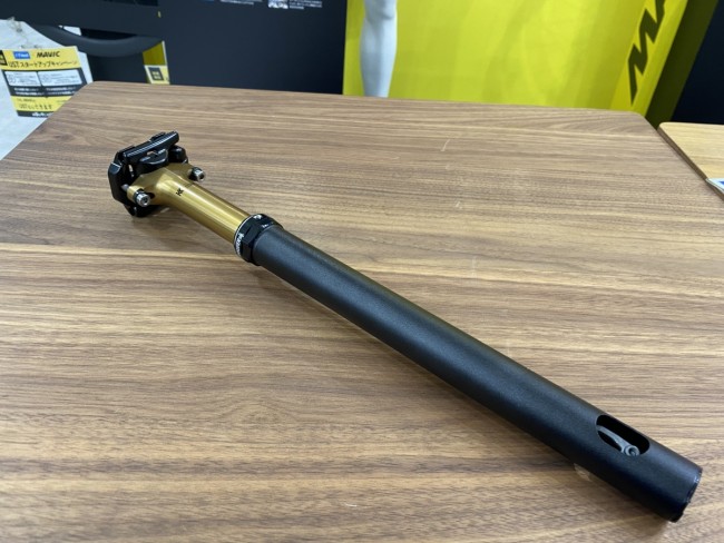 新製品】FOXの軽量ドロッパーポストご注文受付中！既に日本に入ってき