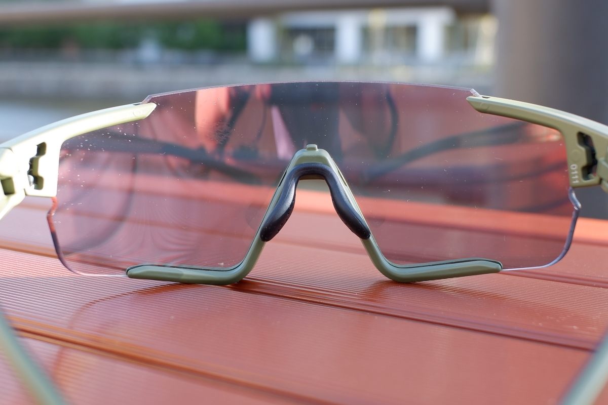 サングラス】”OGK KABUTO 122PH” 快適性が素晴らしい！高性能アイ