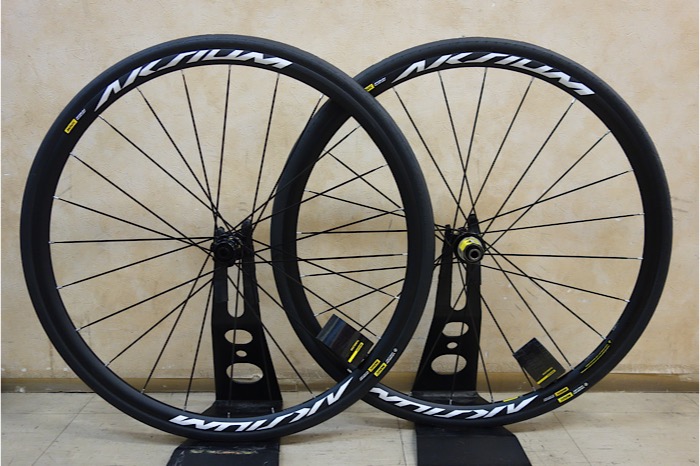 ロードDISCホイール】ちょっと地味？いやいや実は結構すごいアクシウム