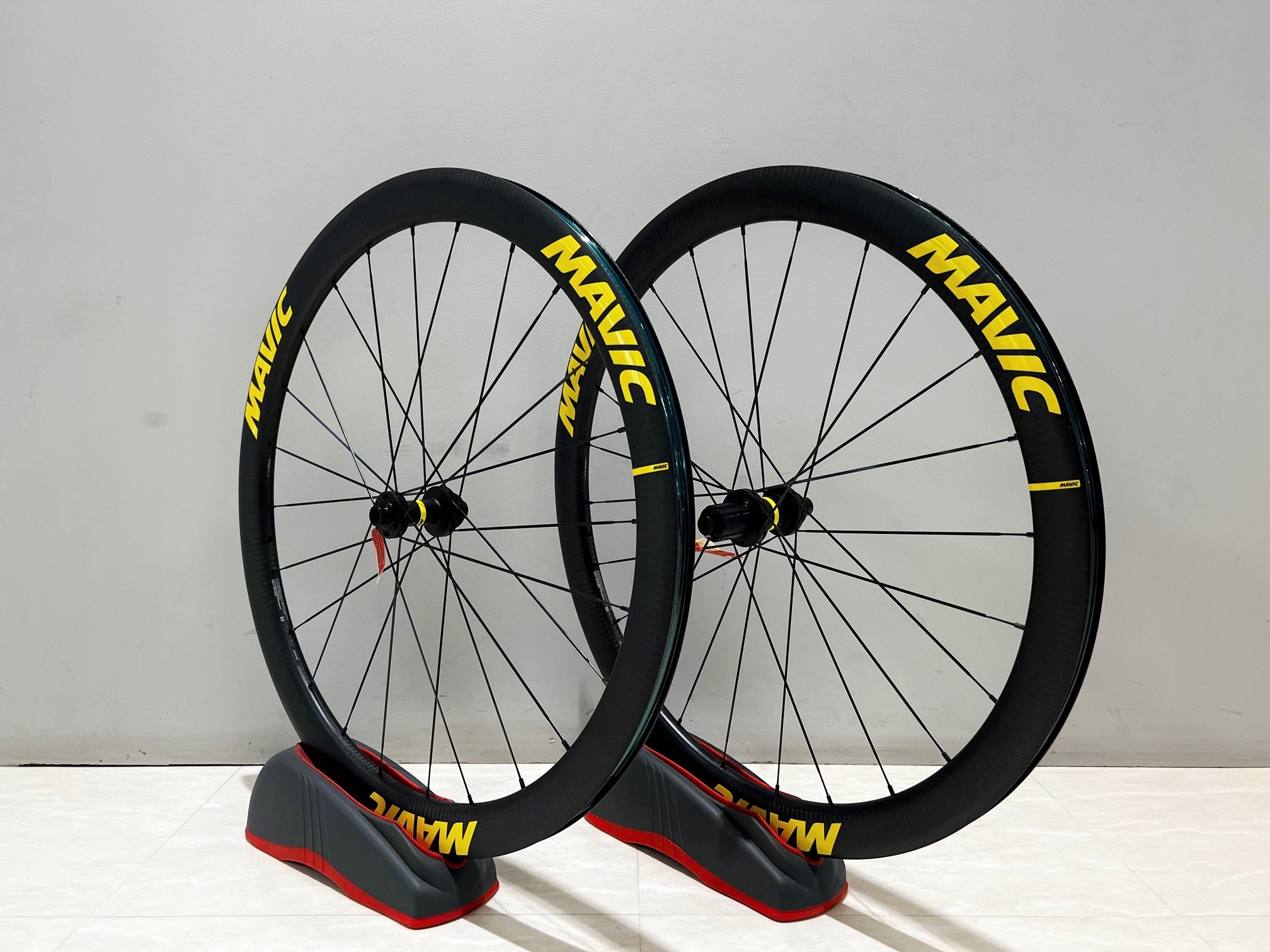MAVIC】20セット限定のホイールが当店残り1セット！ワンポイントの