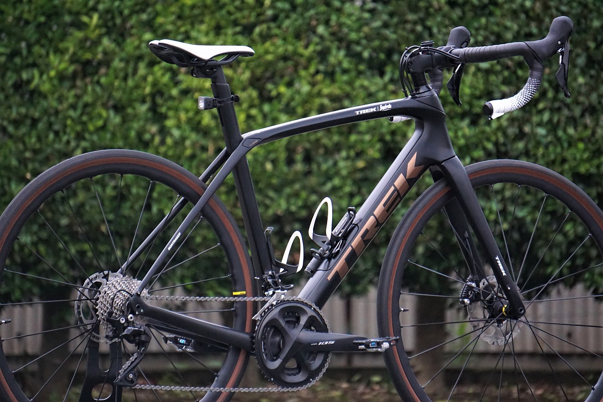 お客様の一台】MAVIC KSYRIUM SL DISC 納輪！このTREK DOMANE SL 5なら