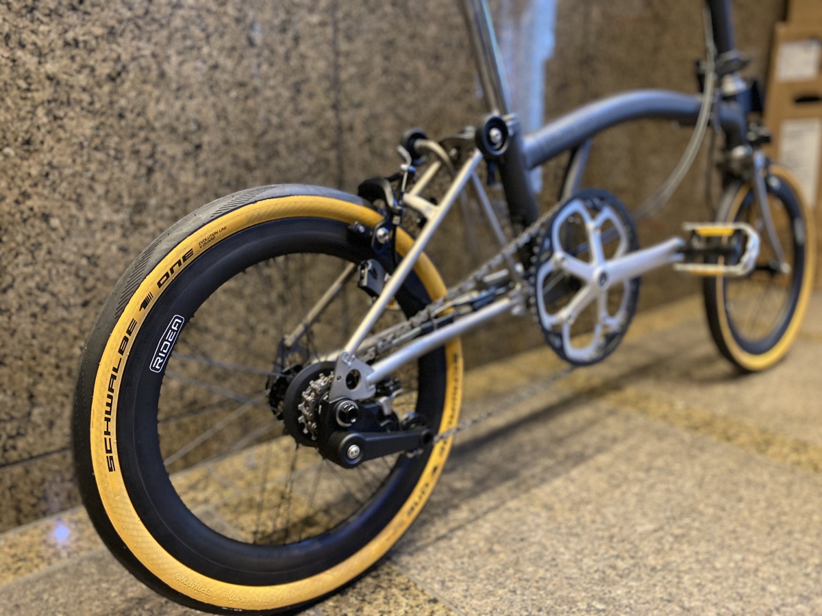 BROMPTON】RIDEA Full CARBON ホイール 展示中！！ | 池袋で自転車をお