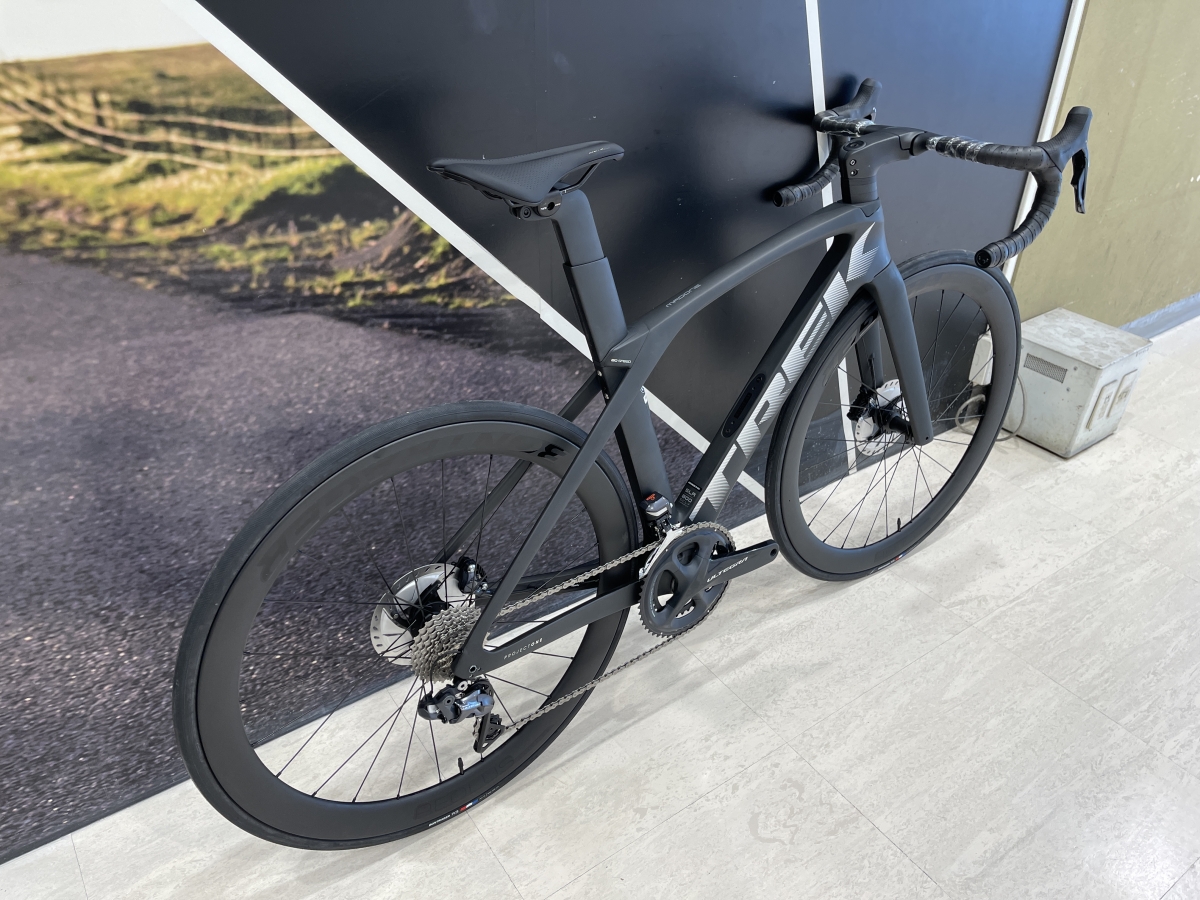 TREK】マットブラック×エアロロード＝最強。見た目も性能もツヨツヨな