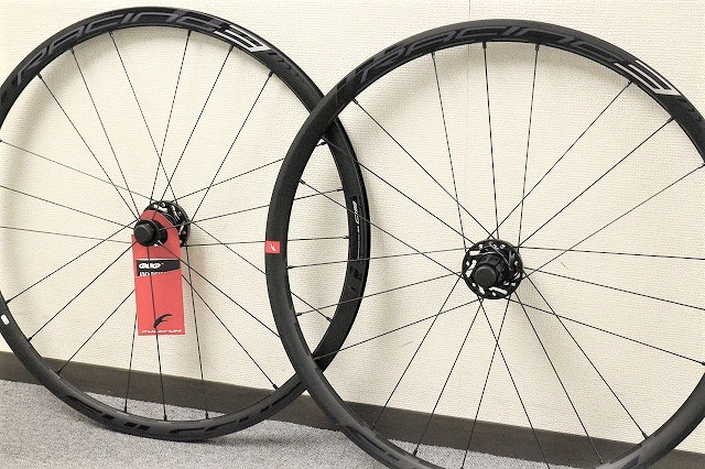 FULCRUM】万能でありながらフルクラムっぽさも濃厚な1本。レーシング