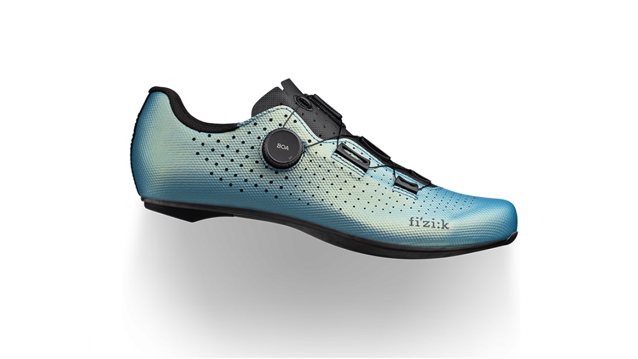 fi'zi:k】境界線上のDECOS CARBON、フィジークの新作シューズを徹底的