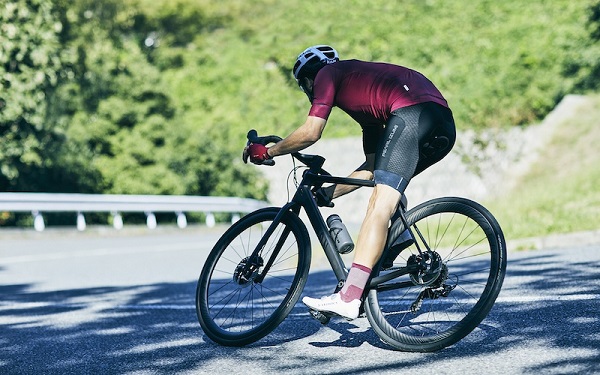 パールイズミ】新型パッド搭載！ 春夏モデルにしかない、シームレス