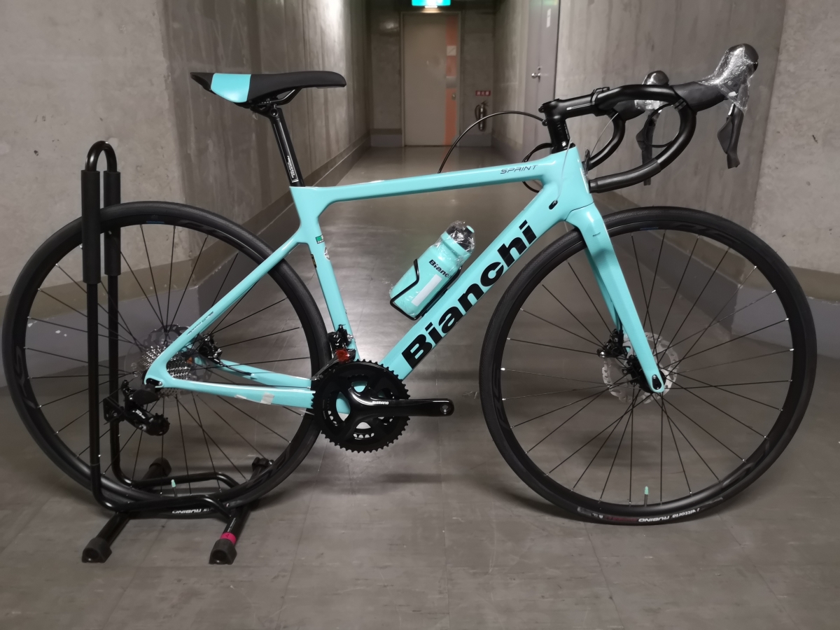 Bianchi】チェレステかカラーがかっこいい、ミドルグレードの