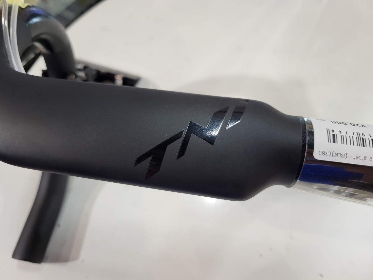 TNI】コスパ良のカーボンハンドル入荷しました。STIFFカーボンバー