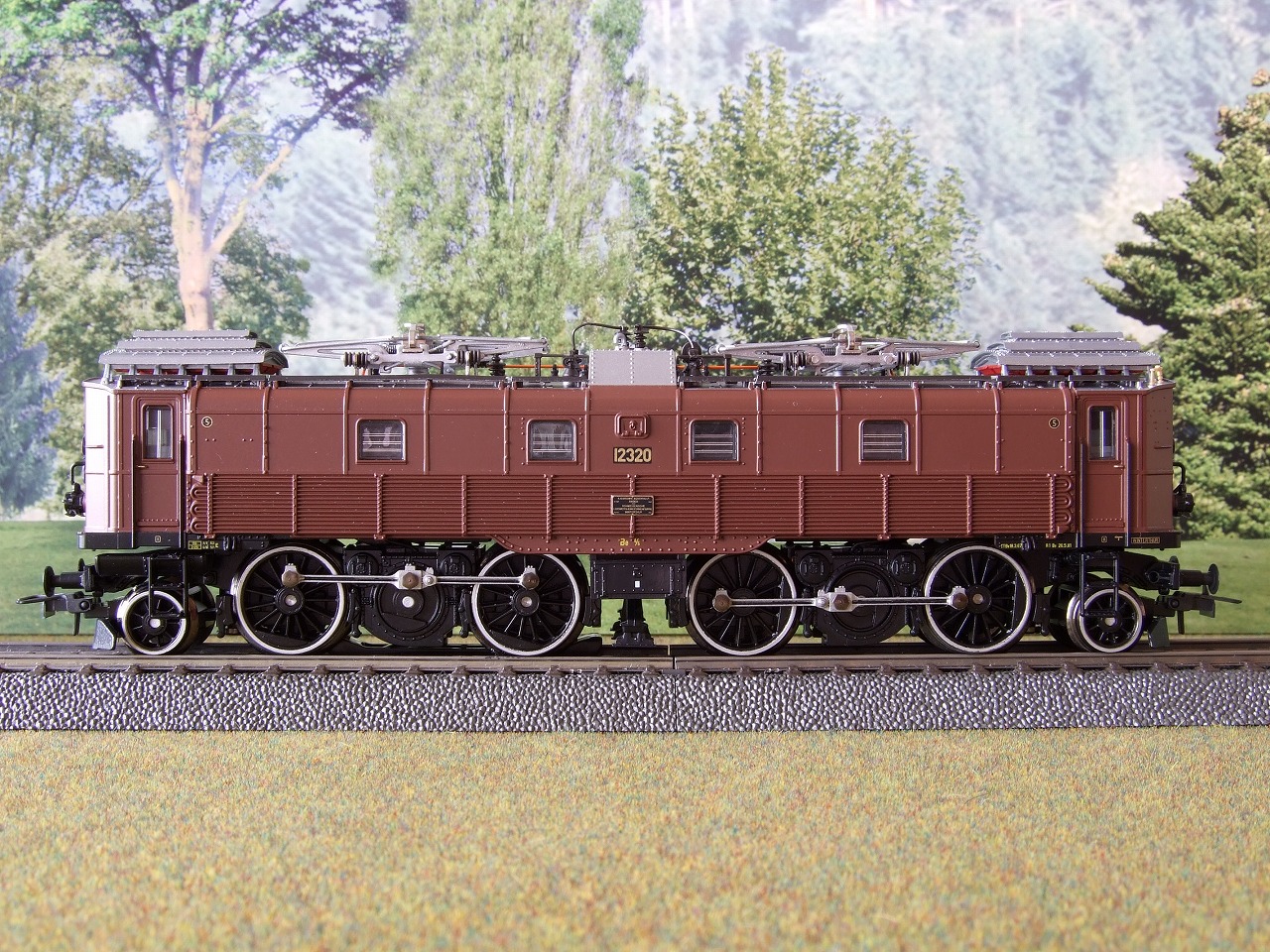 スイス国鉄 電気機関車 Be 4/6 (ROCO 68545): I.Y.