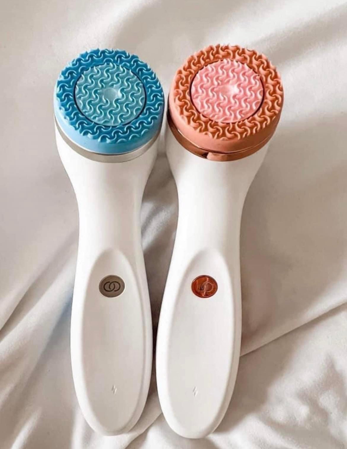 NuSkin: ageLOC LumiSpa iO + Normal/Combo Cleanser - rose gold or