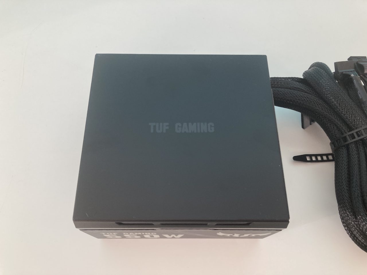 自作PC入門におすすめ！高耐久で低価格な電源ユニット TUF-GAMING-550B