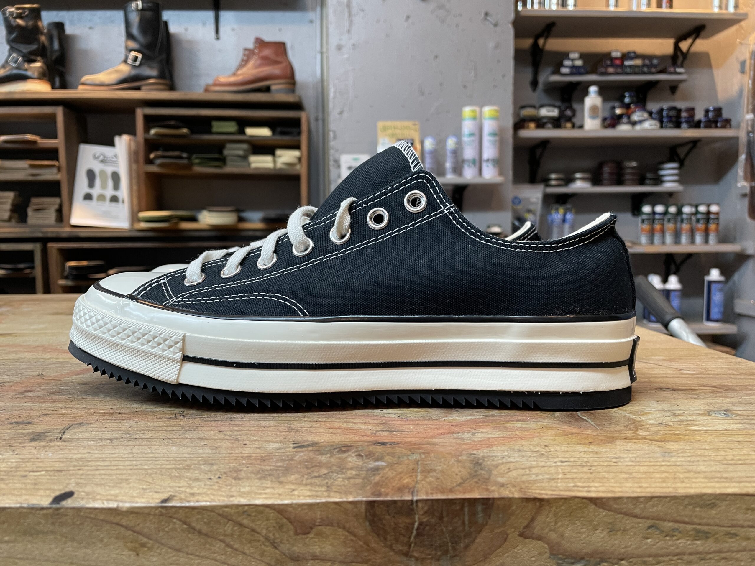 コンバースのチャックテイラーCT70×Vibram342 | 靴修理RADIAN