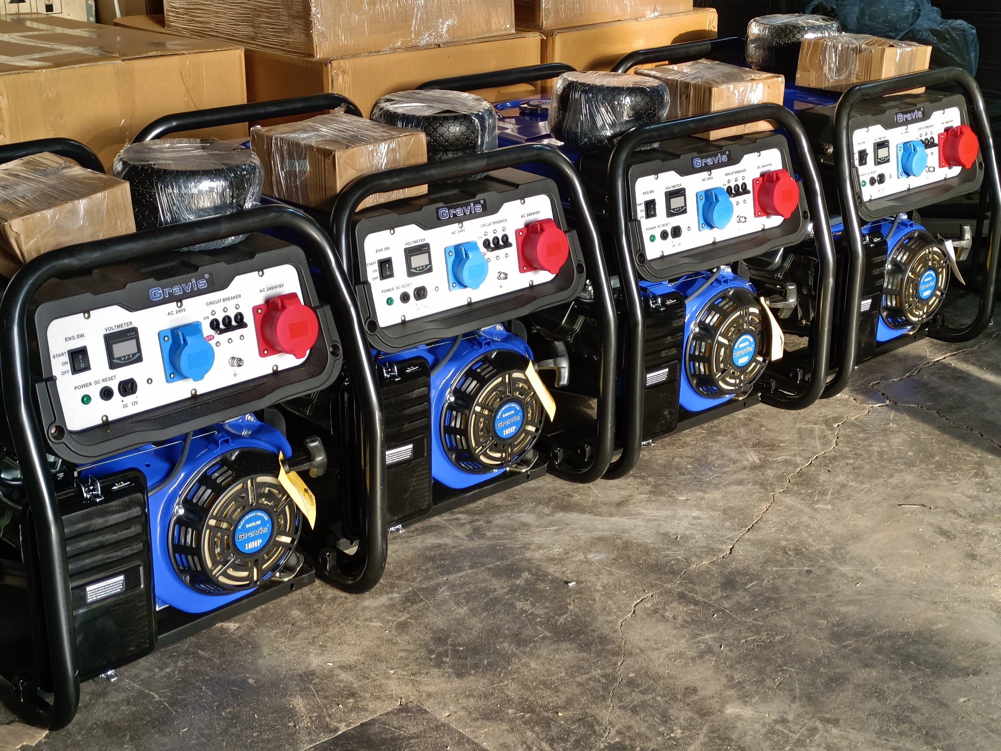 Gravis GH10000E - 3 PHASE petrol portable generator, 7.5 kVA at