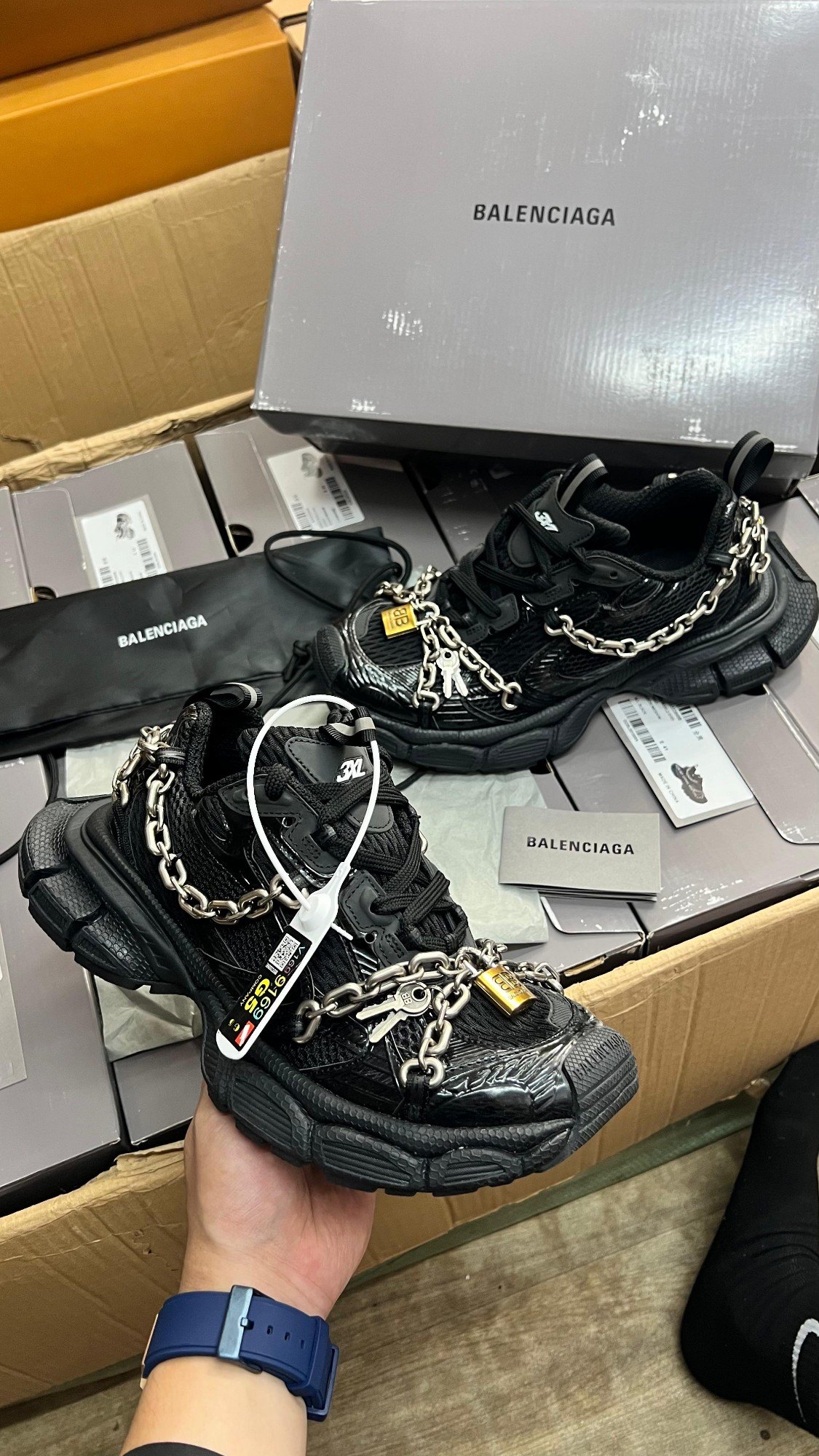 PU 9 Balenciaga 3XL Premium sneakers, Lace Up Shoe at ₹ 11111