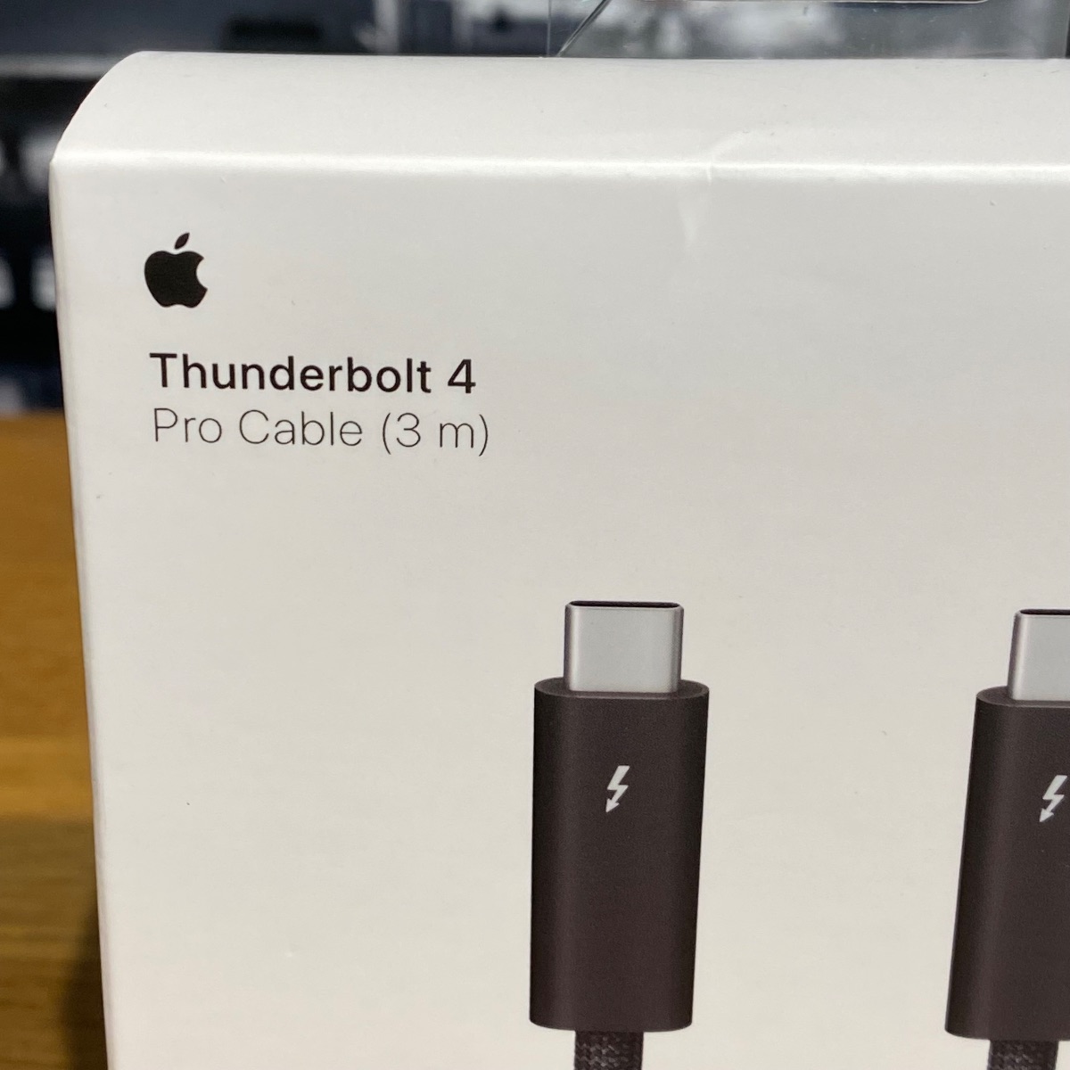Apple Thunderbolt 4 Pro 1.8m 3m Cable USB-C MacBook iPad iMac
