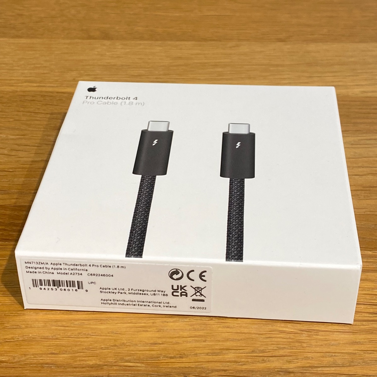 Apple Thunderbolt 4 Pro 1.8m Cable USB-C MacBook iPad iMac Sealed