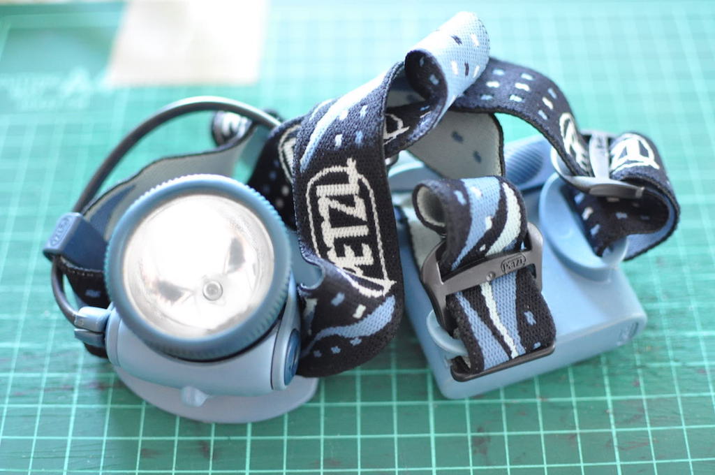 PIXA（ピクサ）3｜タフな漢のヘッドライト