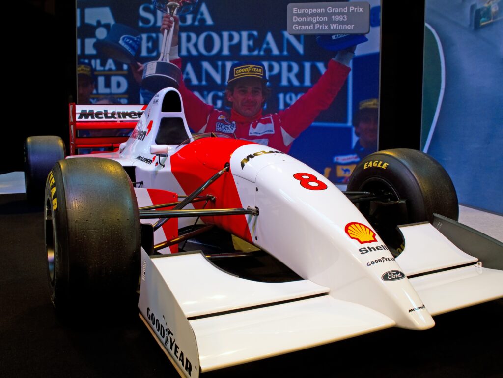 アイルトン・セナのマクラーレン最後のマシン「MP4/8A」がオークション