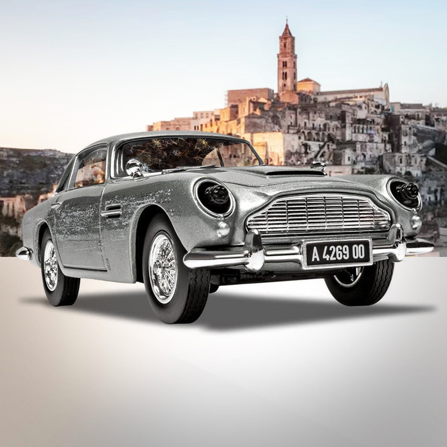 James Bond Aston Martin DB5 Model Car | 007 Store