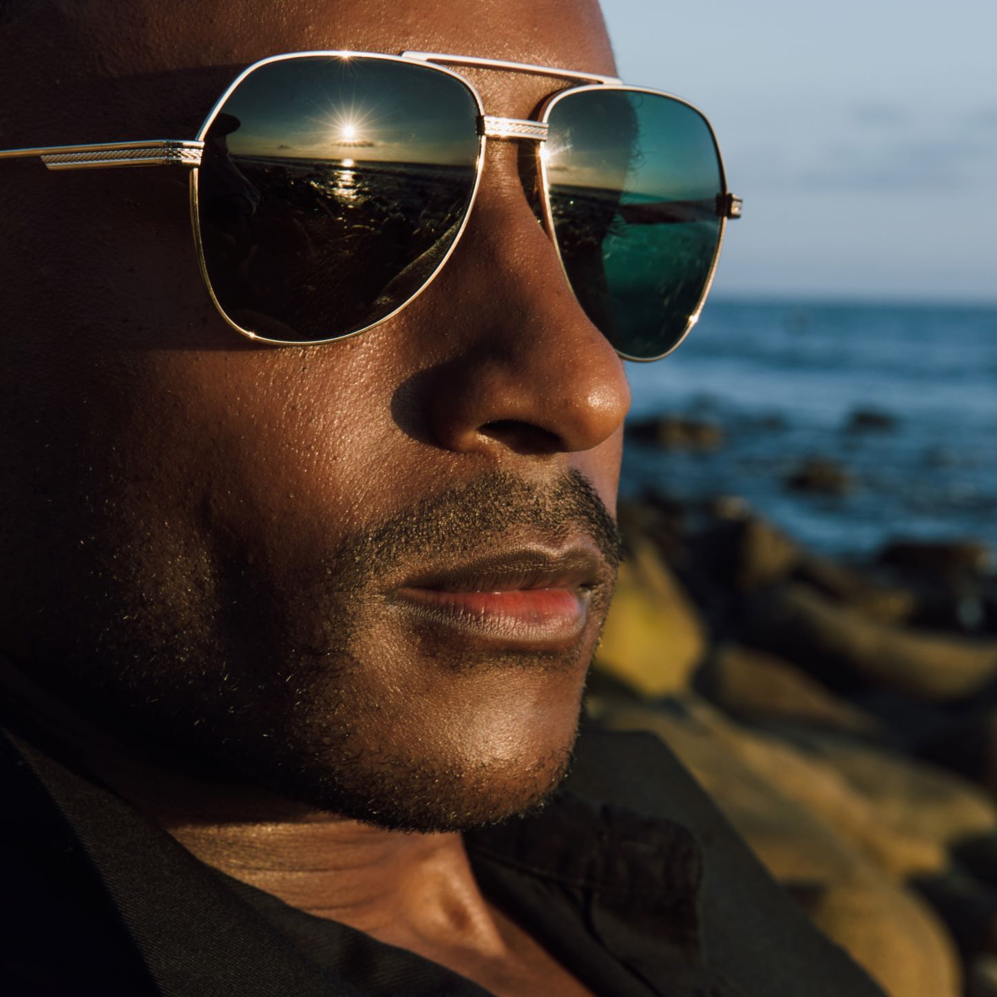 James Bond Avtak Gold/Green Sunglasses By Barton Perreira | 007Store