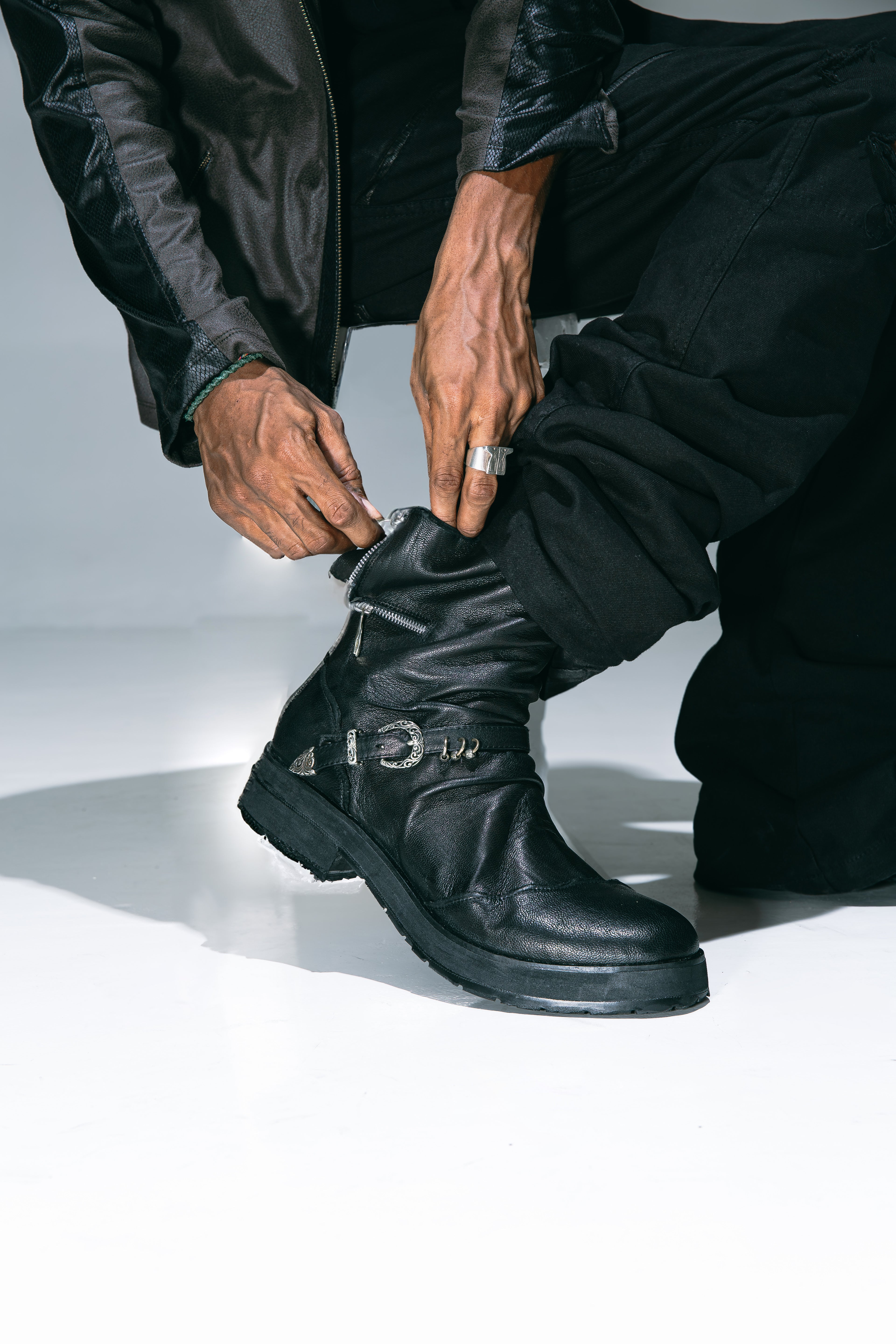 Cross Zip Boots – 14th Addiction