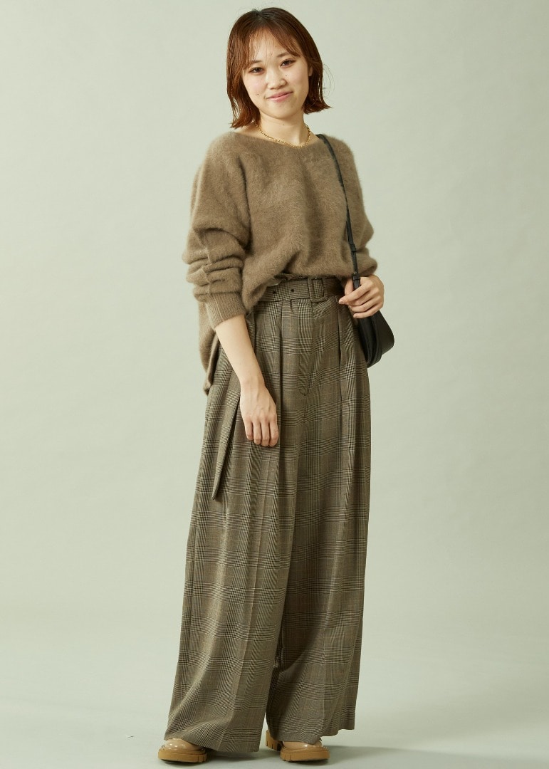 柔らかな温もりに包まれる プルミエ アロンディスモンの名品ニット