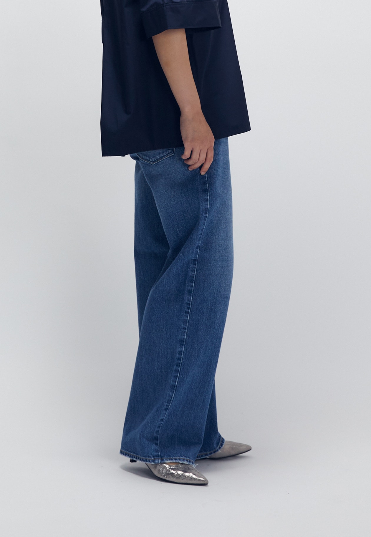 upper hights / アッパーハイツ＞“THE NICE MID RISE&rdquo