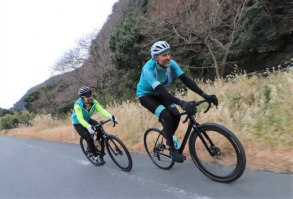 CASTELLI(カステリ）の perfetto ROS jacket のインプレ | ロード