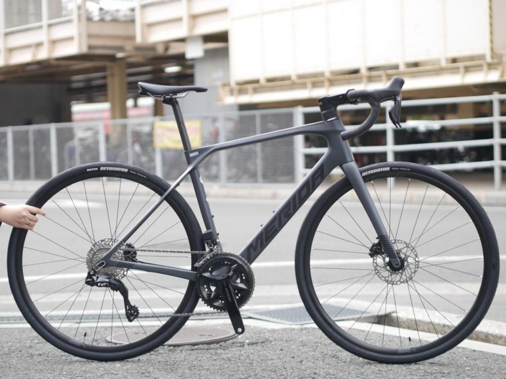 MERIDAスクルトゥーラXSサイズ完全ケーブル内蔵Di2配線バッテリー付