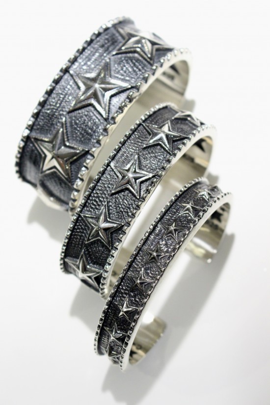 1PIU1UGUALE3 × CODY SANDERSON silver bangle | 1piu1uguale3 Osaka