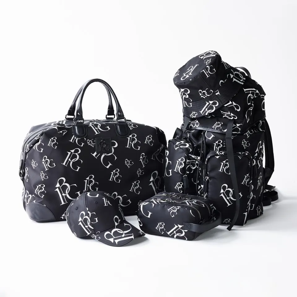 1PIU1UGUALE3 GOLF | レディースウエアをはじめとするキャディバッグ