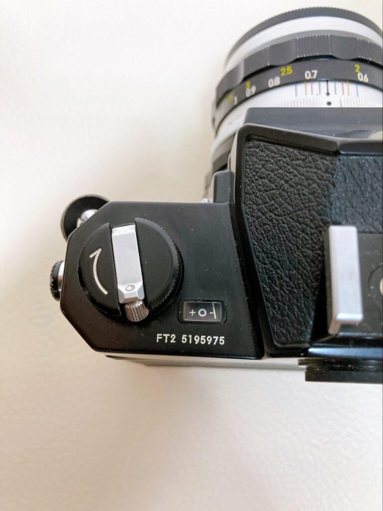 Nikomat FT2の使い方。Nikonの中級フィルム一眼レフカメラ使用レポート