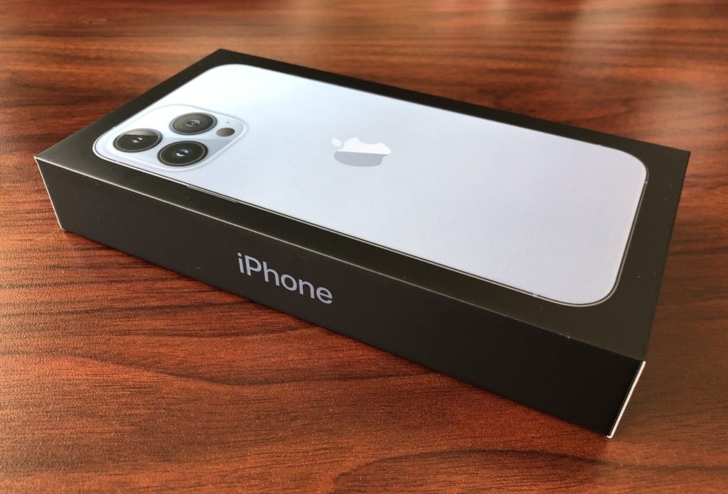 iPhone13 Pro MAX シエラブルー レビュー！重いけど圧倒的に美しい