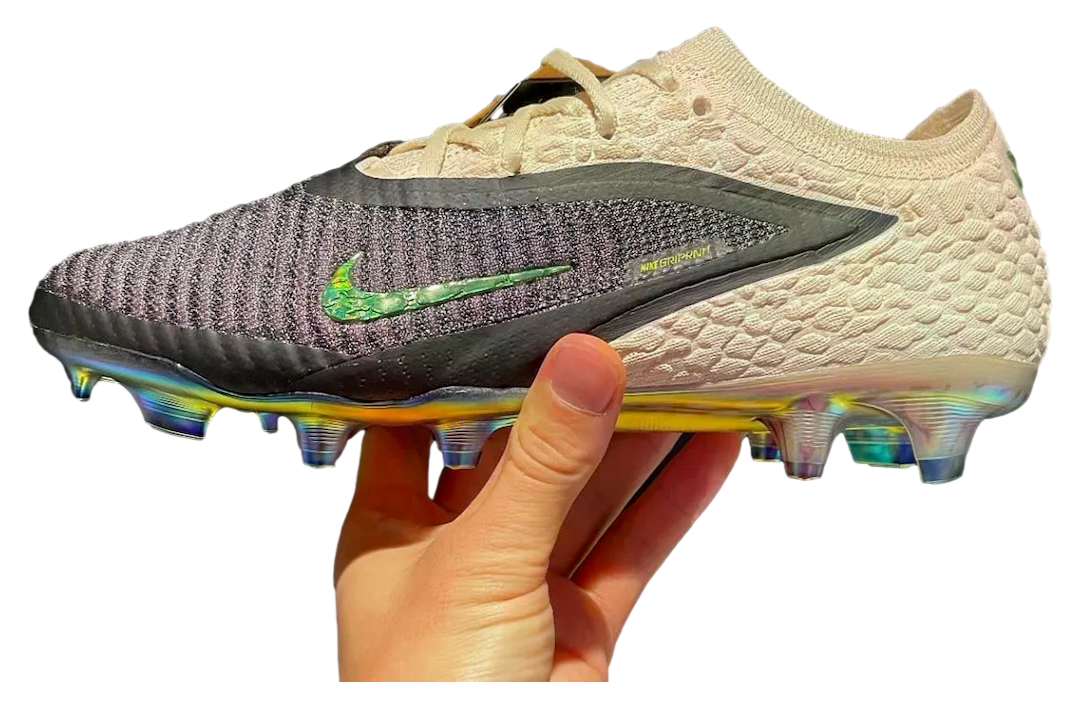 Kobe Bryant x Nike Phantom 6 Low Elite FG SE Phantom / Black - Dec