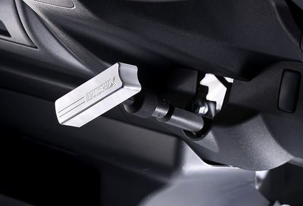 ハイエース用 ESSEX ビレットサイドブレーキカバーを販売。 カスタム