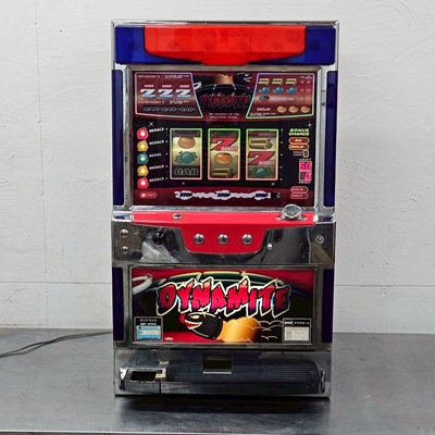 パチスロ 「ダイナマイト」 IGT コイン不要機 スロット実機 4号機