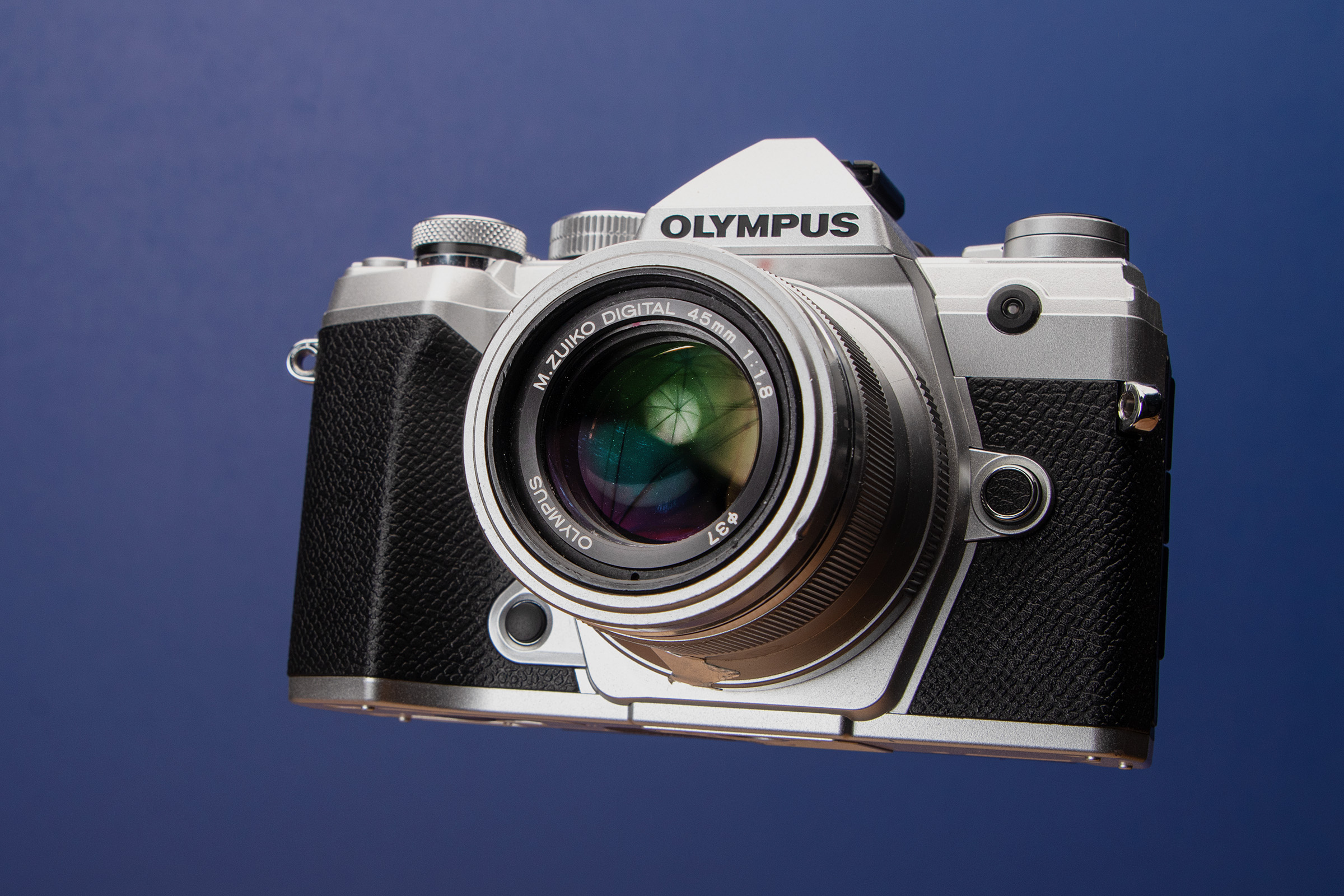 Compact and feature-packed: Our Olympus OM-D E-M5 Mark III review