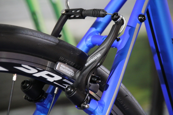 ジャイアント(GIANT) ESCAPE RX1(エスケープ アールエックス1) 2018年