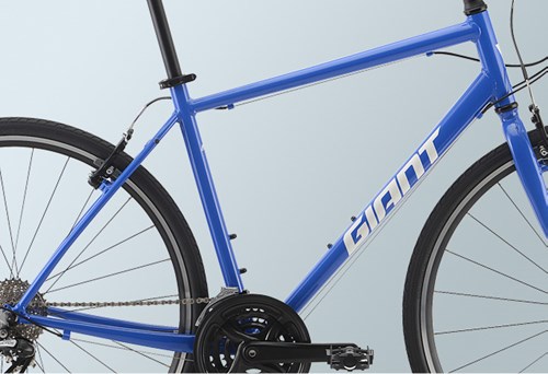 GIANT(ジャイアント) ESCAPE R3(エスケープ アール3) 2024年モデル