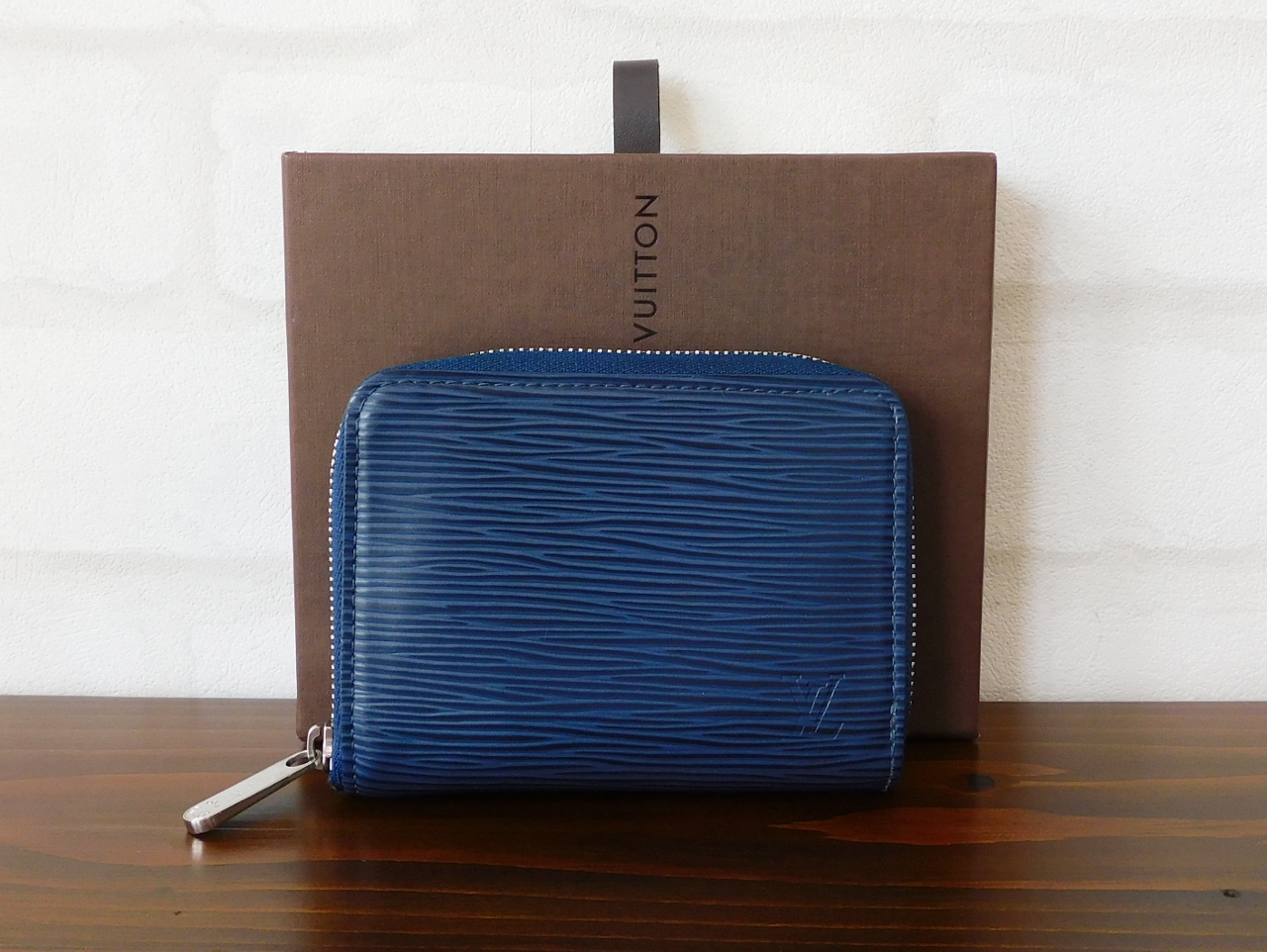 ルイヴィトン エピ ジッピー・コインパース アンディゴブルー M60384の